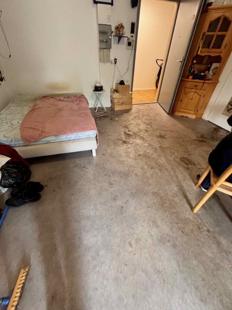 Affaires à trier avant un débarras de succession par Sansolia